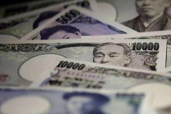 被误读的“广场协议”：日本是如何把自己玩死的？