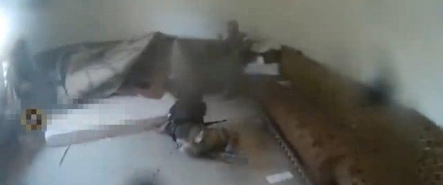 叙利亚雇佣兵在利比亚作战画面被曝光，被炮火覆盖，尸体遍地都是