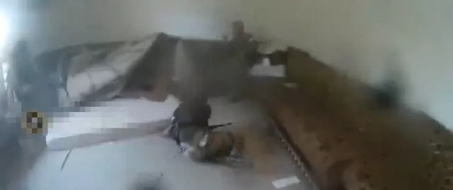 叙利亚雇佣兵在利比亚作战画面被曝光，被炮火覆盖，尸体遍地都是