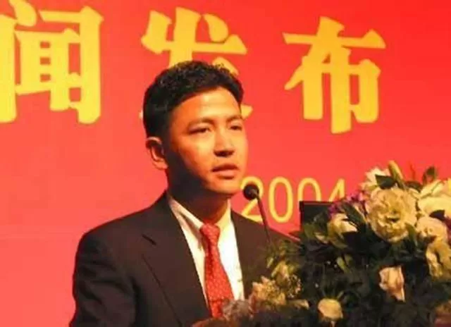 中专学历去给首富当司机，因长相被首富妹妹看上，逆袭后身家65亿
