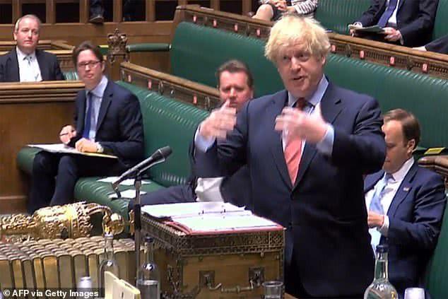 英国首相晨跑，有几分消瘦憔悴，仿佛75岁：病毒还是换尿布导致？