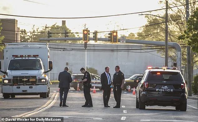 恐怖! 疫情下 视频会议竟成杀人直播 男子被儿子活活捅死 20同事目睹!