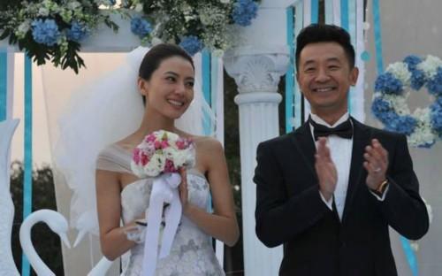黄海波嫖娼入狱4年后,真相浮出水面,设计陷害他的变性女主怎样了?