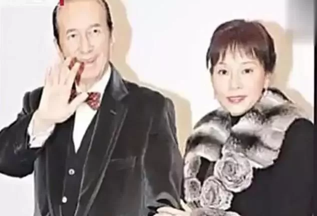 靠"擦身"嫁给赌王的三太陈婉珍，隐忍37年的背后，才真不简单