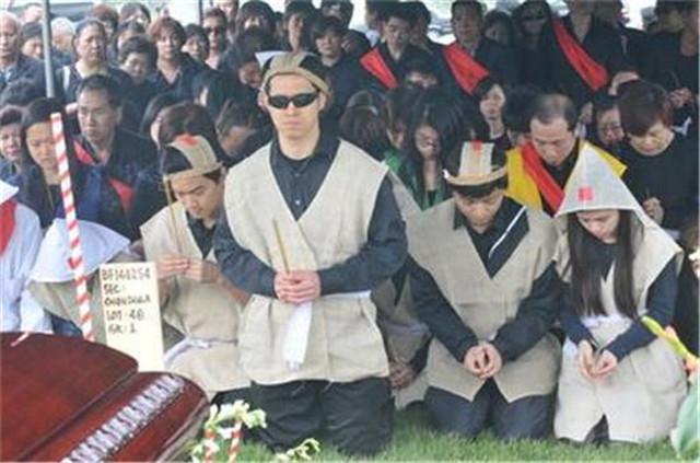 被美国全球通缉，死后百辆林肯送葬，这位中国妇女到底犯了什么罪