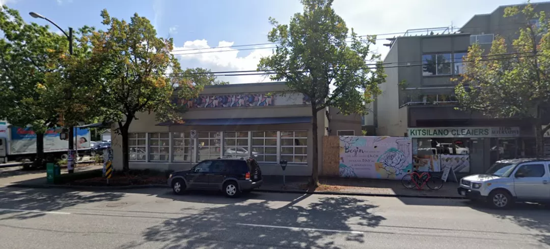 惊! 星巴克在加拿大狂关200家店 海底捞却霸气开分店 华人吃货激动了!