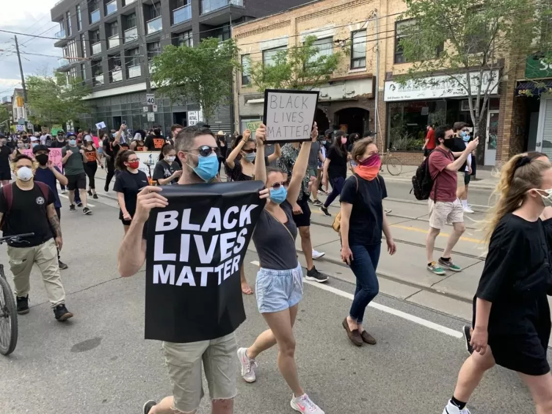 ​加拿大又爆游行! 温哥华抗议者封桥堵路要