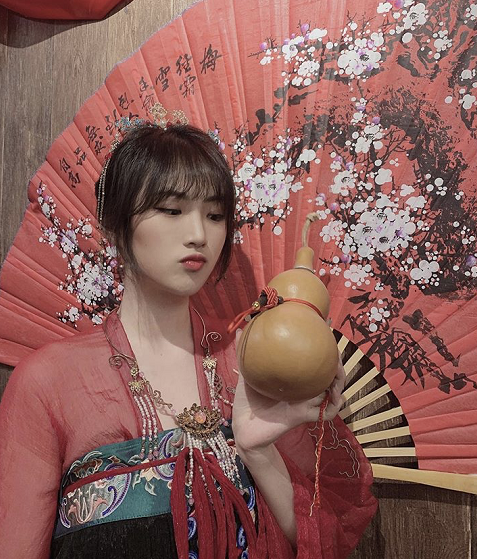 实名羡慕! 任正非小女儿哈佛毕业 开派对庆贺 网友的画风却跑歪了
