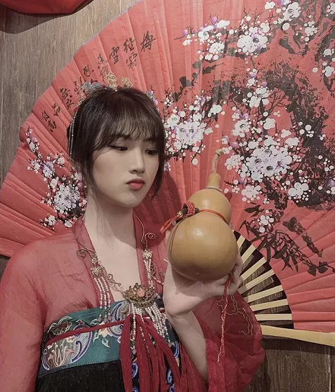 实名羡慕! 任正非小女儿哈佛毕业 开派对庆贺 网友的画风却跑歪了