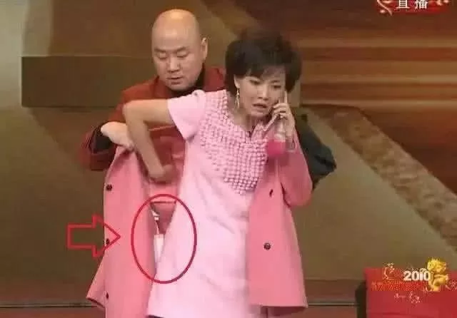 最欠揍的穿帮镜头：海绵宝宝的手铐我忍了，杨幂这是穿衣服了没?