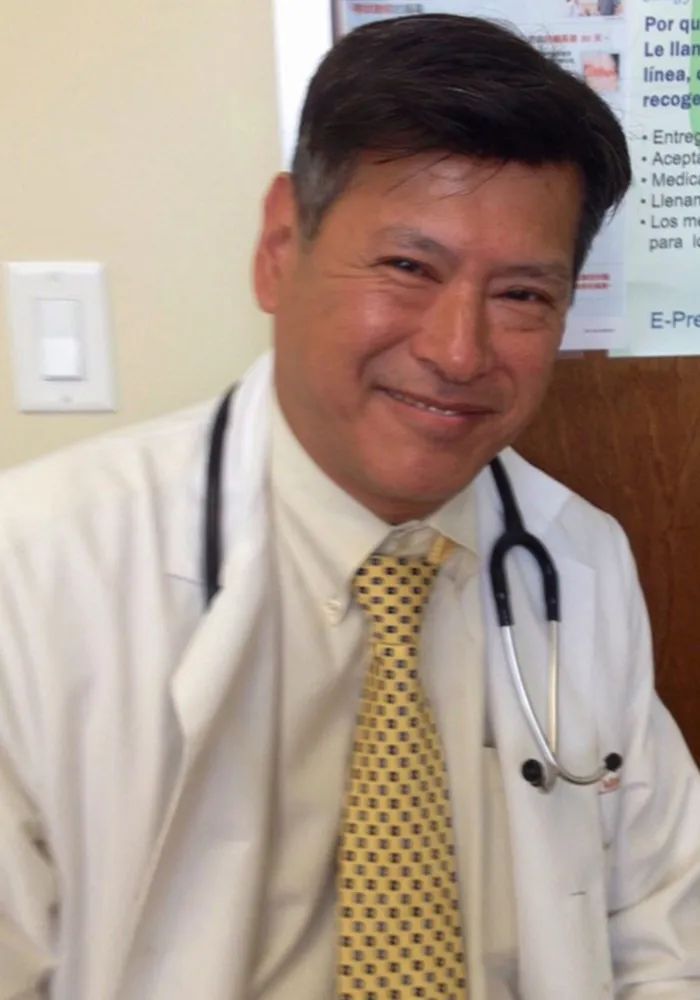 悲愤! 华人医生染新冠惨死 遗体上的劳力士手表和钻戒都被扒走 妻儿震怒!