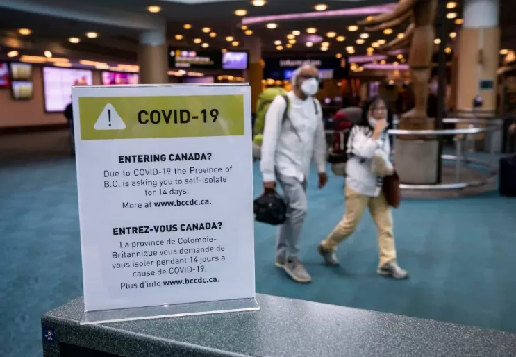 加拿大华人大妈闹YVR机场: 送我去酒店 我不要睡隔离点! 结局惊呆