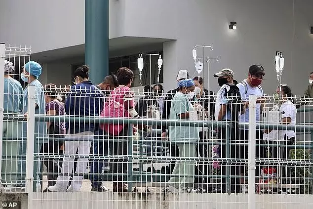 重大突发! 墨西哥爆发7.5级大地震 万人逃命 有人死伤 海啸已开始!