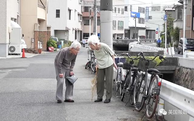 日本导演记录下母亲痴呆变老全过程，几十万观众被虐到流泪...