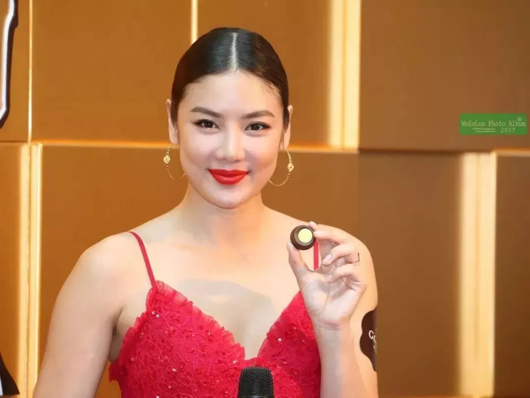 华人超模人美路子野 败光天王7亿家产 37岁嫁到美国当大龄产妇!