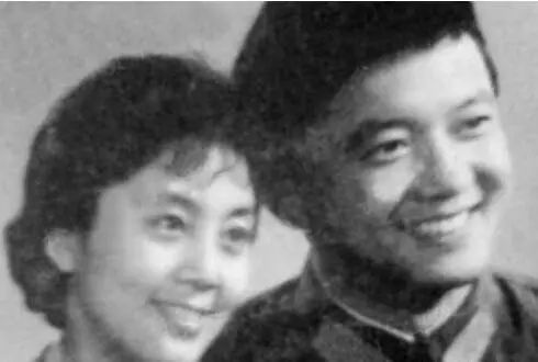 国宝级华人男明星经历三婚 痴心小20岁娇妻 供其每月上百万花销