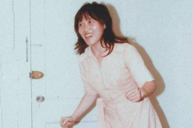 丈夫王小波去世23年，曾选择丁克的李银河和“同居男友”领养一子