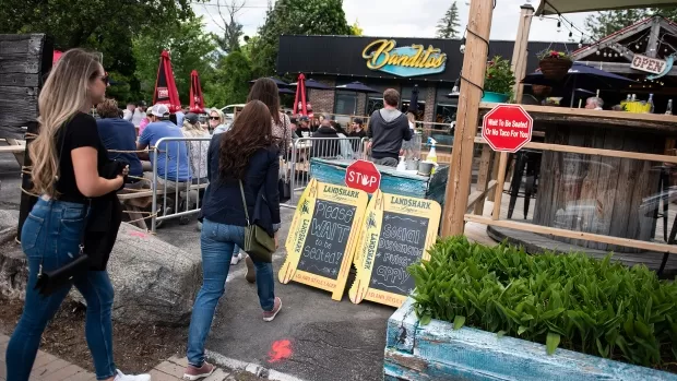 Bar patio