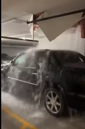 恐怖! 加拿大遭重大洪水袭击 雷暴狂劈…极端灾难攻城 一片哀嚎