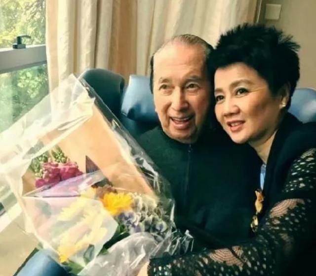 梁安琪：14岁打工，29岁成“赌王”四姨太，如今身价30亿美金