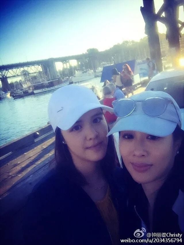 加拿大华人女星撩遍天王 却因生3女儿遭婆婆嫌弃 50岁高龄拼4胎!