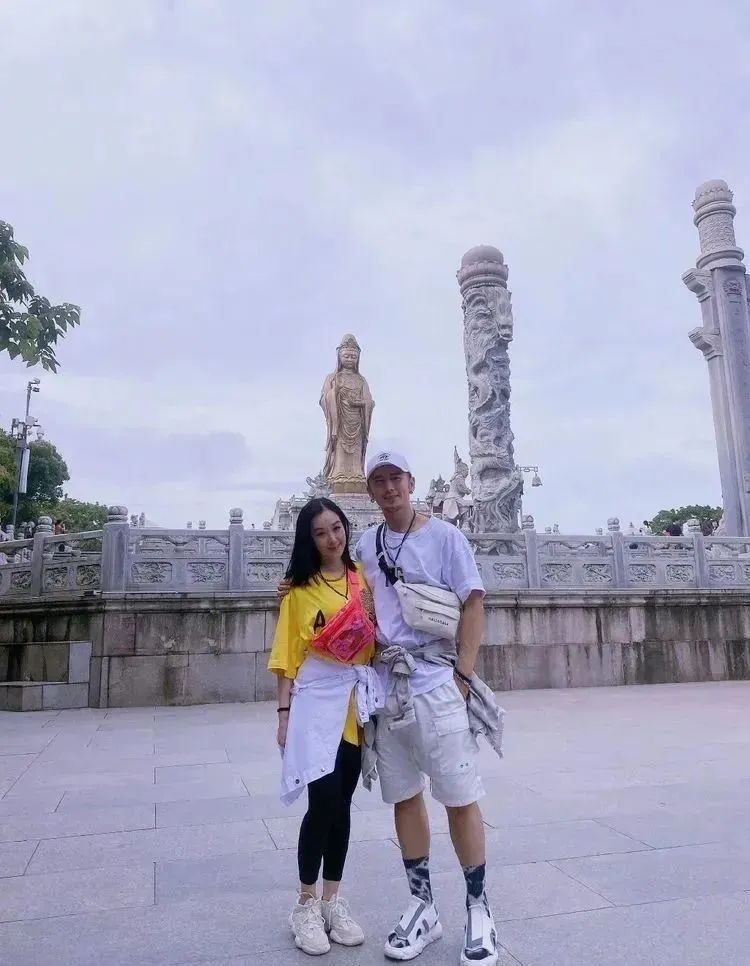 加拿大华人女星撩遍天王 却因生3女儿遭婆婆嫌弃 50岁高龄拼4胎!