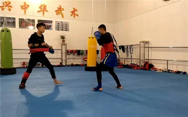 那个为了100万酬劳，跑去伊拉克当雇佣兵的小伙，如今现状如何？