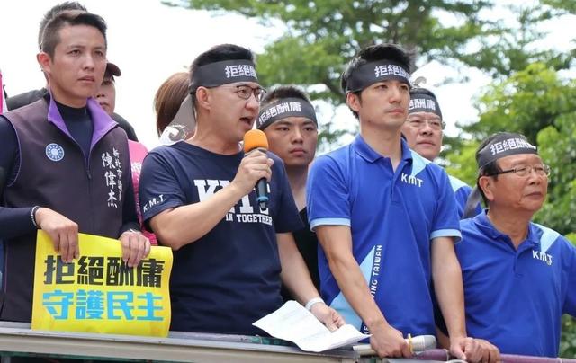 国民党和民进党打了一个星期，到底没有挡住陈菊丨台湾一周