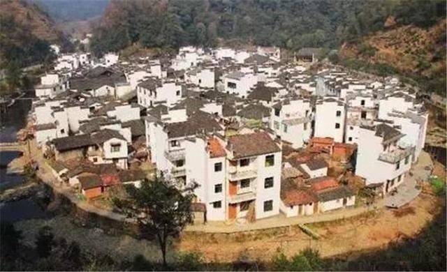 印度奇特村庄，200多村民长着同一张脸，专家研究多年却一无所获