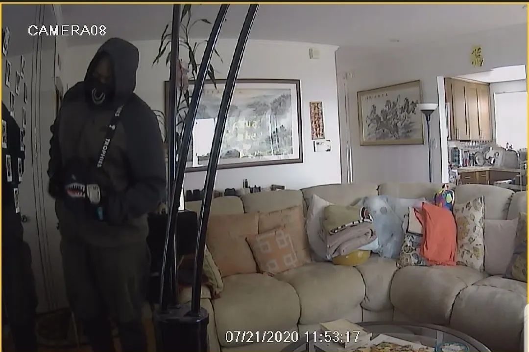 惨! 华人夫妇移民35年 毕生积蓄15分钟被偷光! 歹徒入室像