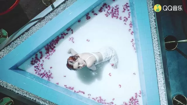 刷屏神曲《Maria》，是一个韩国姑娘被网暴6年后的回应
