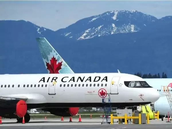 BC卫生官怒了! 新冠航班猛增 航空公司竟来这波操作? 疫情咋控制