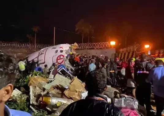 突发! 载191人的客机撞毁 已16死123伤! 机身断成两截 现场惨烈 幸存幼童哭找父母