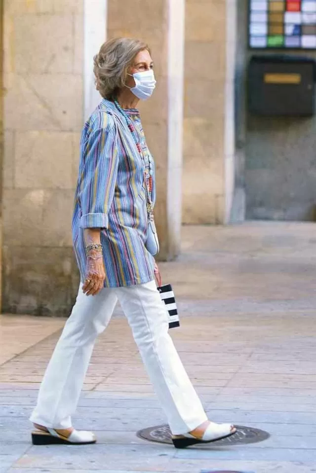 西班牙82岁老国王流放逍遥，和情人八星酒店共枕，与妻子分房44年