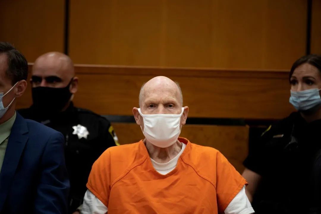 史上最恐怖! 连杀13人 强暴50人 在丈夫面前奸杀妻子 这个魔鬼终于判了!