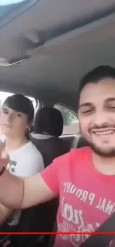 惨! 男星直播时撞火车身亡! 录下自己死前瞬间 娇妻开车 惊恐尖叫 画面惨烈!