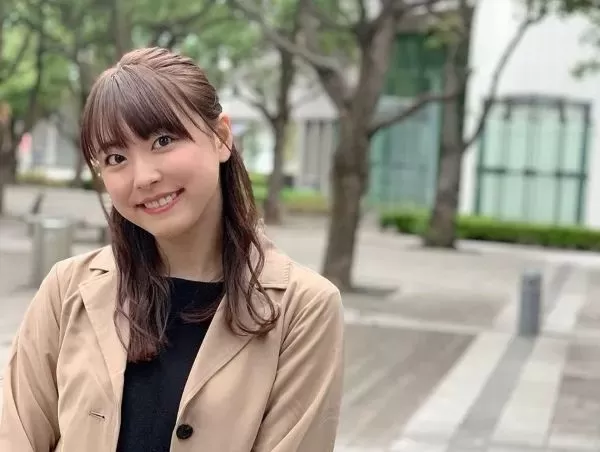 美女主播独居遭遇