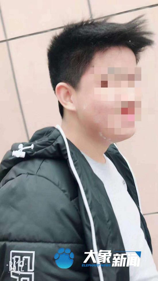 江西17岁少年的死亡追问：看守所内昏倒为何继续擦地板？