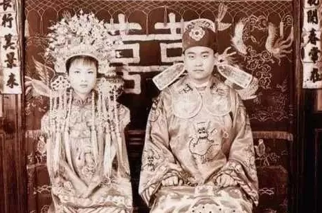 惨剧! 华人夫妇清华毕业 移民美国后生活不顺 妻子枪杀丈夫 与尸体同居