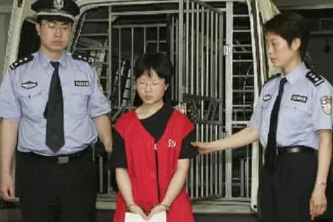 惨剧! 华人夫妇清华毕业 移民美国后生活不顺 妻子枪杀丈夫 与尸体同居