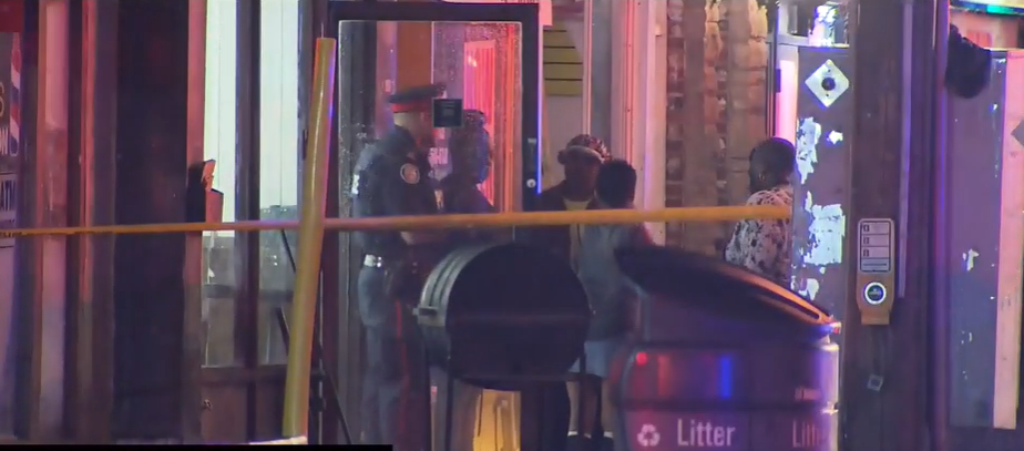 恐怖! 加拿大爆惨烈枪击 6人中弹 枪手朝面包店随机开火 顾客尖叫逃命!