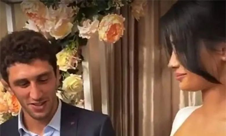 世界冠军迎娶绝色美女 婚礼上 宾客集体收到新娘当小三时的不雅照...