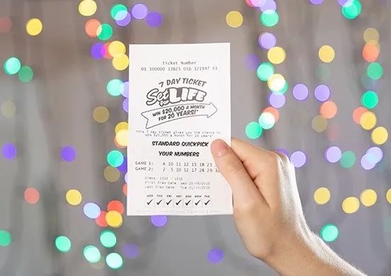 20岁女大学生上课时收到邮件 发现今后每月都能领10万 连领20年!