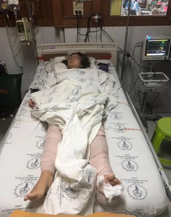 惊悚! 华人夫妻出国旅游 山顶拥吻 丈夫突然大喊