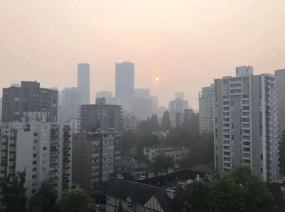 惊恐! 温哥华连发11天空气警报! 哈佛研究称烟霾增加新冠死亡风险!