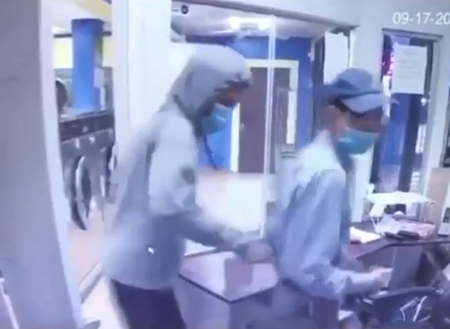 惨剧! 华人移民遭入室抢劫 被17岁黑人连捅数刀 当场毙命 监控录下全程!