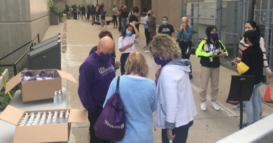 哀嚎! 加拿大华人回国难! 核酸检测点暂停 网站瘫痪 没症状不给测了!
