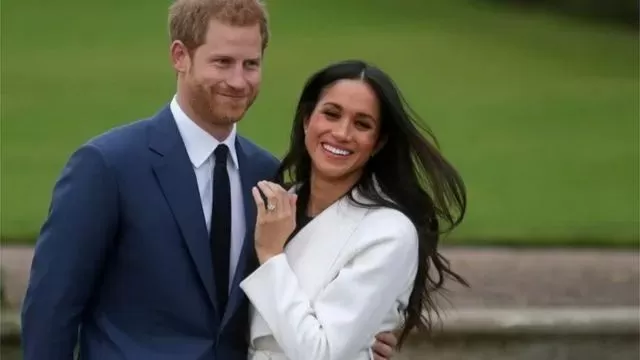 精彩! 特朗普当众笑撕梅根 王室夫妇插手美国大选? 这戏也太足了