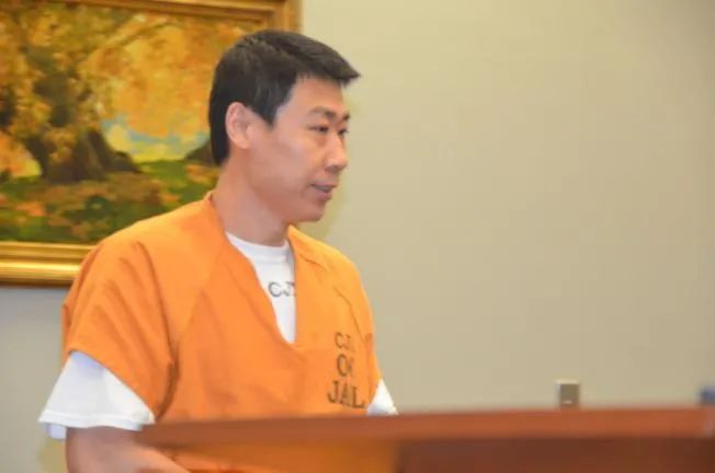 狗血! 老婆出轨 华裔工程师当街17刀捅死奸夫! 一场婚外情葬送两精英!