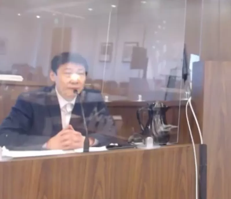 狗血! 老婆出轨 华裔工程师当街17刀捅死奸夫! 一场婚外情葬送两精英!